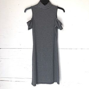 Polly & Esther cold shoulder striped bodycon dress